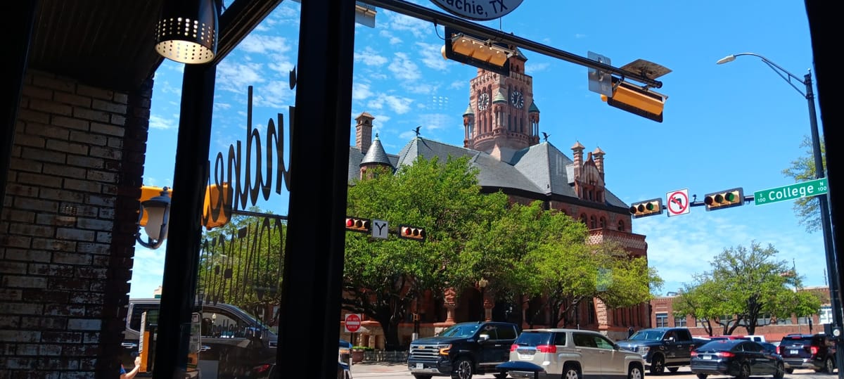 Gov. Abbott congratulates Waxahachie as Tourism Friendly Texas Certified Community