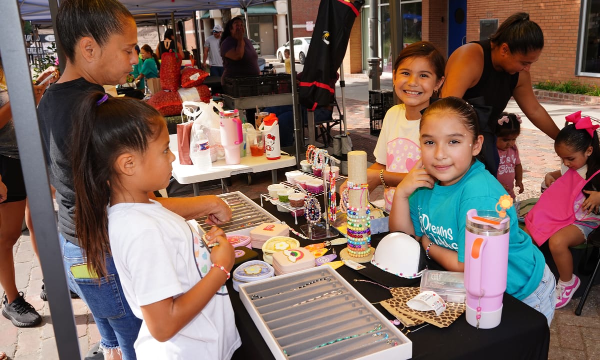 Applications now open for Bluebonnet Market in downtown Ennis